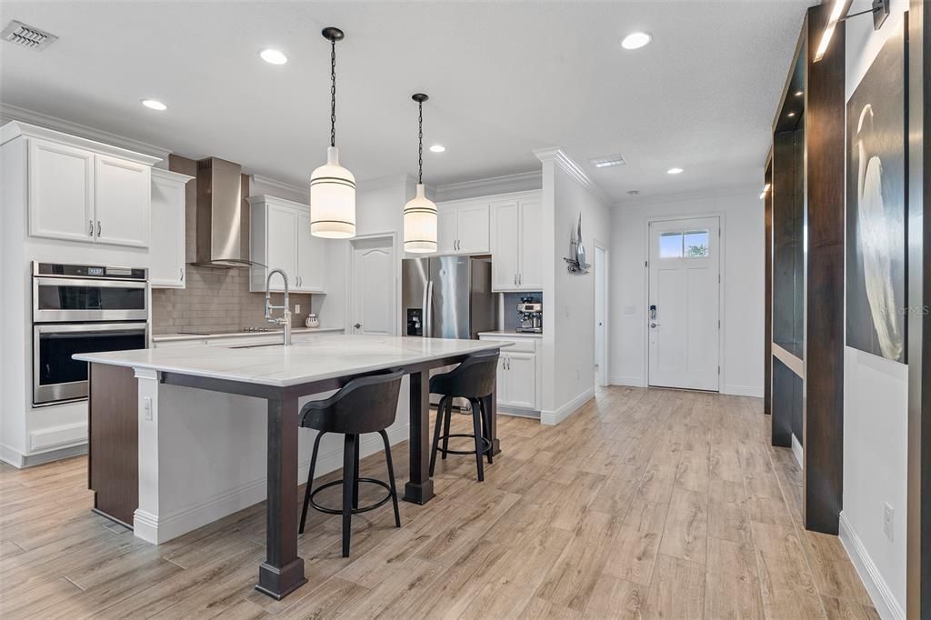 For Sale: $439,000 (4 beds, 2 baths, 1901 Square Feet)