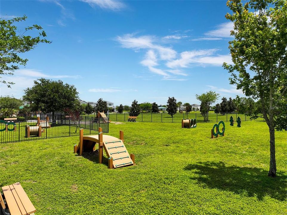 For Sale: $439,000 (4 beds, 2 baths, 1901 Square Feet)