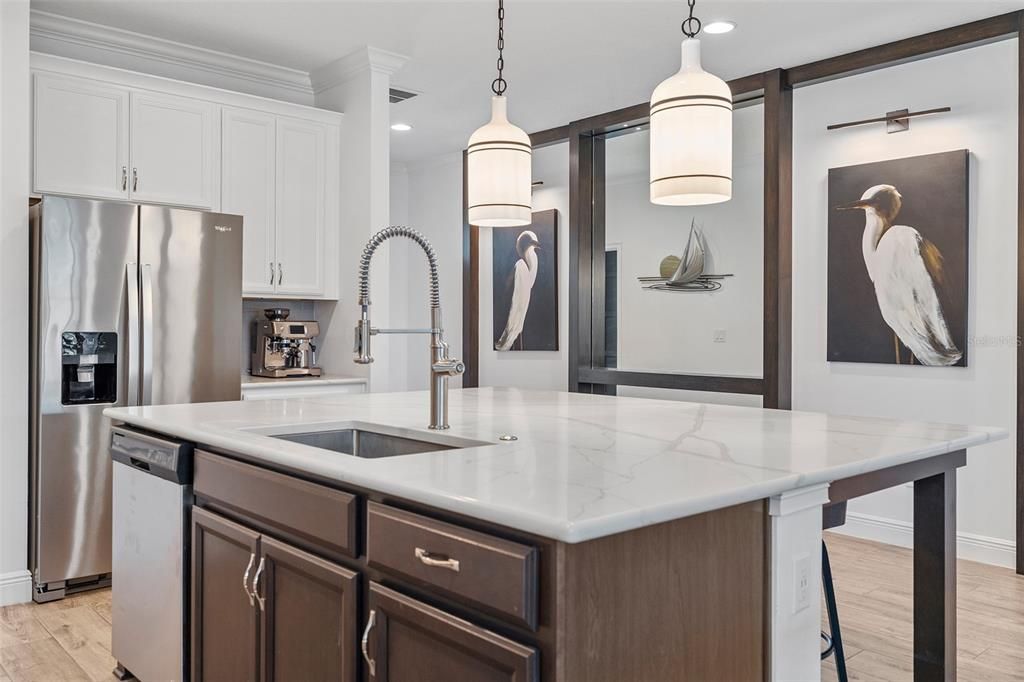 For Sale: $439,000 (4 beds, 2 baths, 1901 Square Feet)