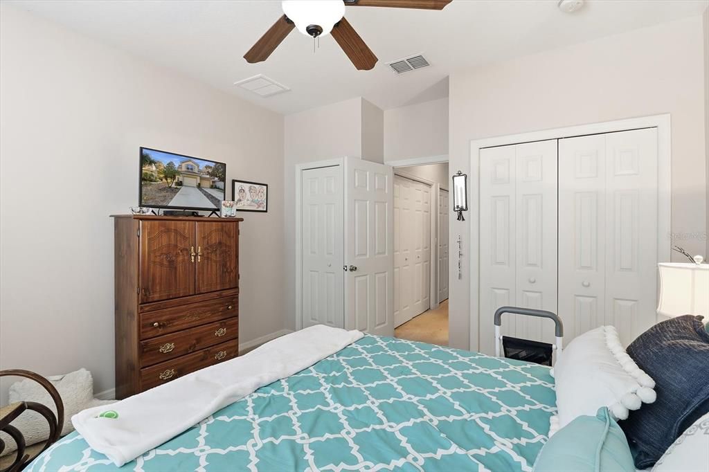 For Sale: $229,900 (2 beds, 2 baths, 1655 Square Feet)