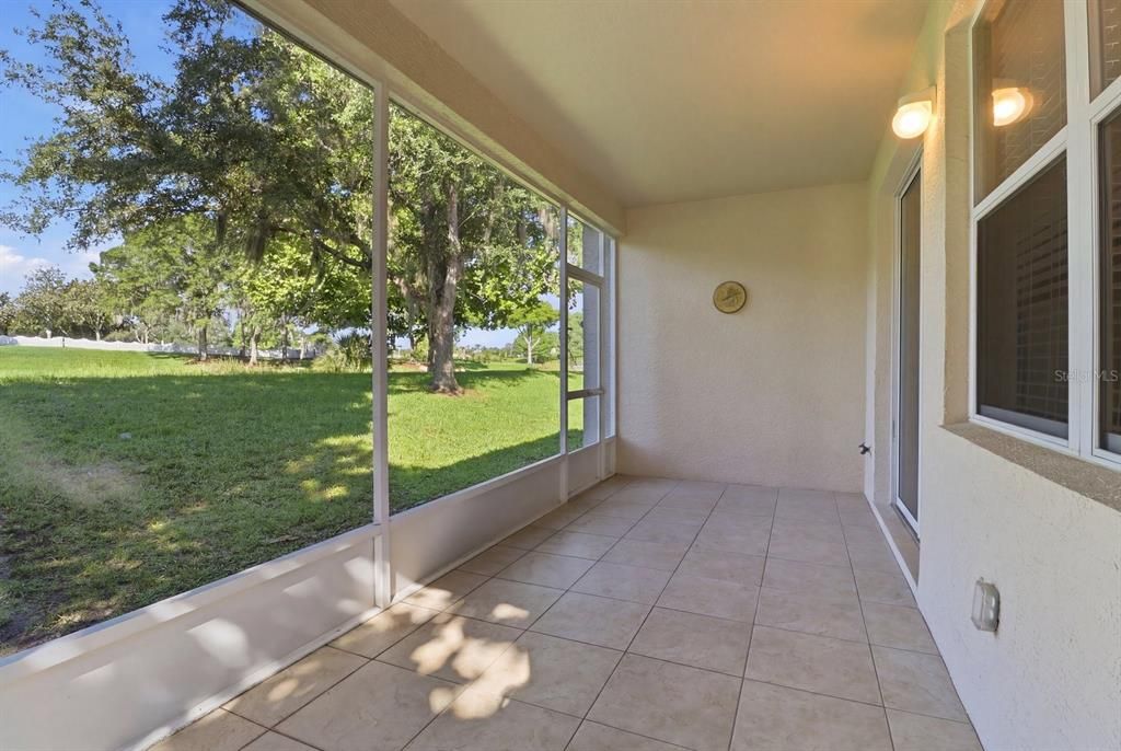 For Sale: $229,900 (2 beds, 2 baths, 1655 Square Feet)