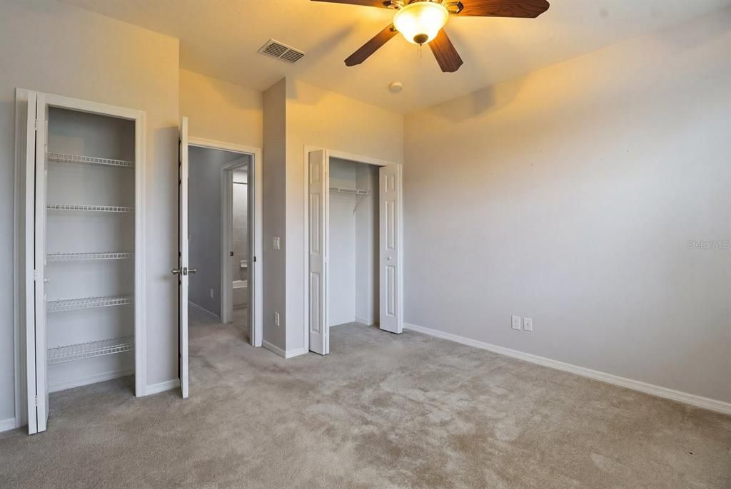 For Sale: $229,900 (2 beds, 2 baths, 1655 Square Feet)