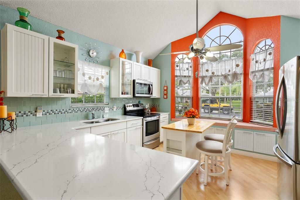 For Sale: $429,900 (3 beds, 2 baths, 1595 Square Feet)