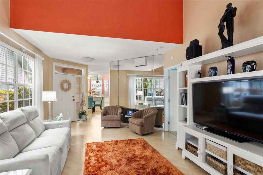 For Sale: $429,900 (3 beds, 2 baths, 1595 Square Feet)