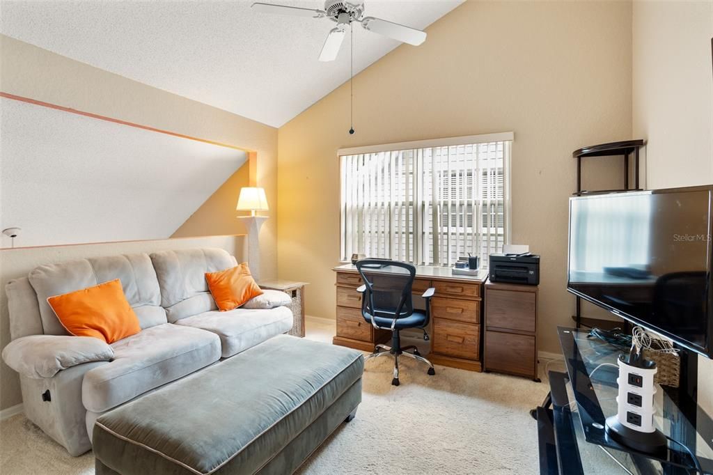 For Sale: $429,900 (3 beds, 2 baths, 1595 Square Feet)