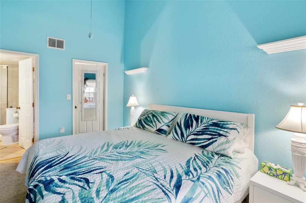 For Sale: $429,900 (3 beds, 2 baths, 1595 Square Feet)