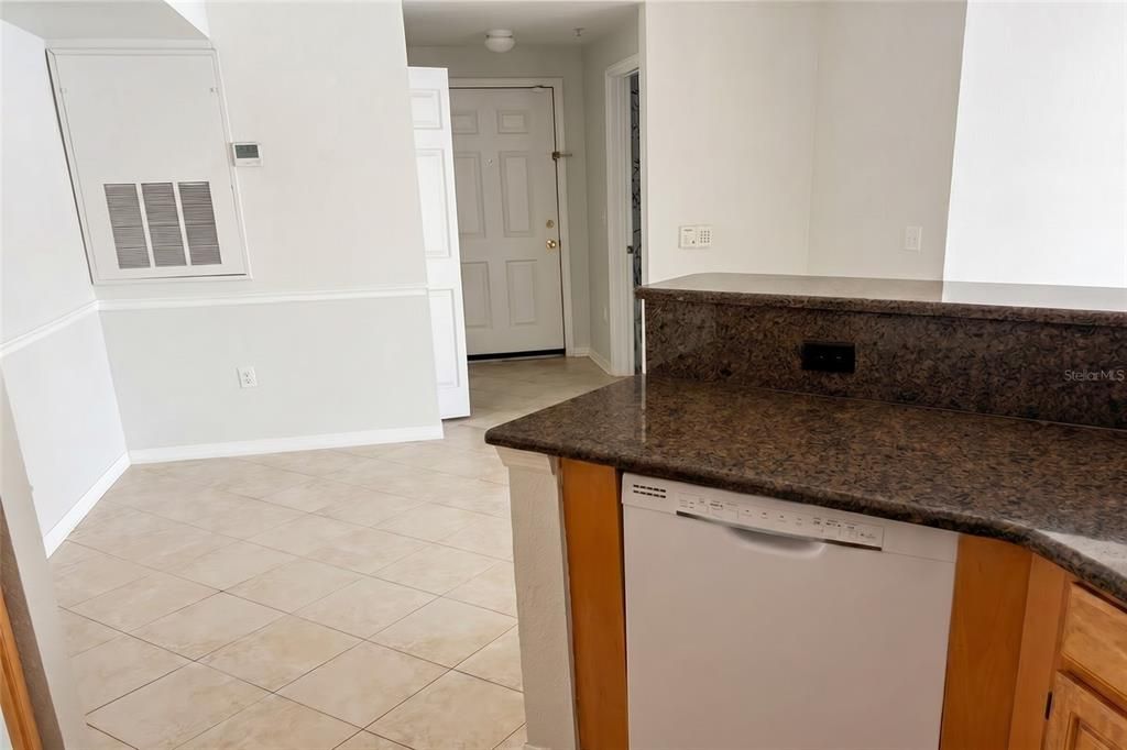 For Sale: $168,000 (2 beds, 2 baths, 1233 Square Feet)