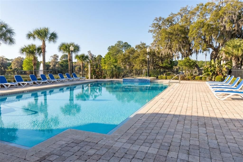For Sale: $168,000 (2 beds, 2 baths, 1233 Square Feet)