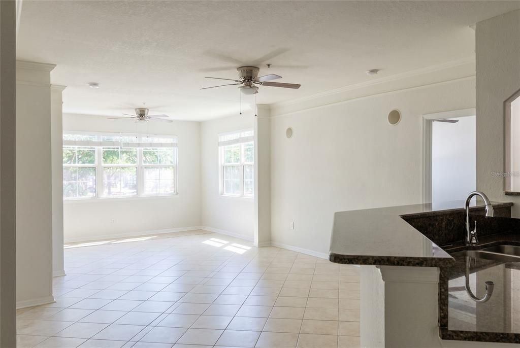 For Sale: $168,000 (2 beds, 2 baths, 1233 Square Feet)