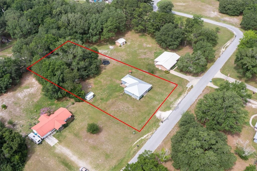 For Sale: $359,000 (5 beds, 3 baths, 1910 Square Feet)