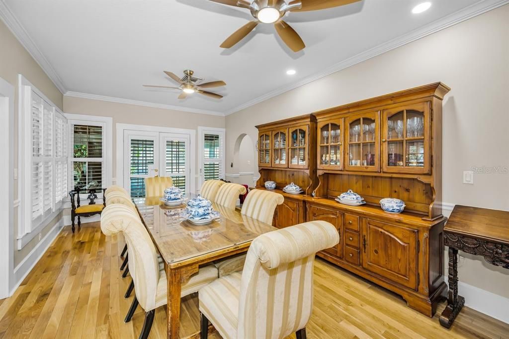 For Sale: $2,788,000 (6 beds, 5 baths, 4608 Square Feet)