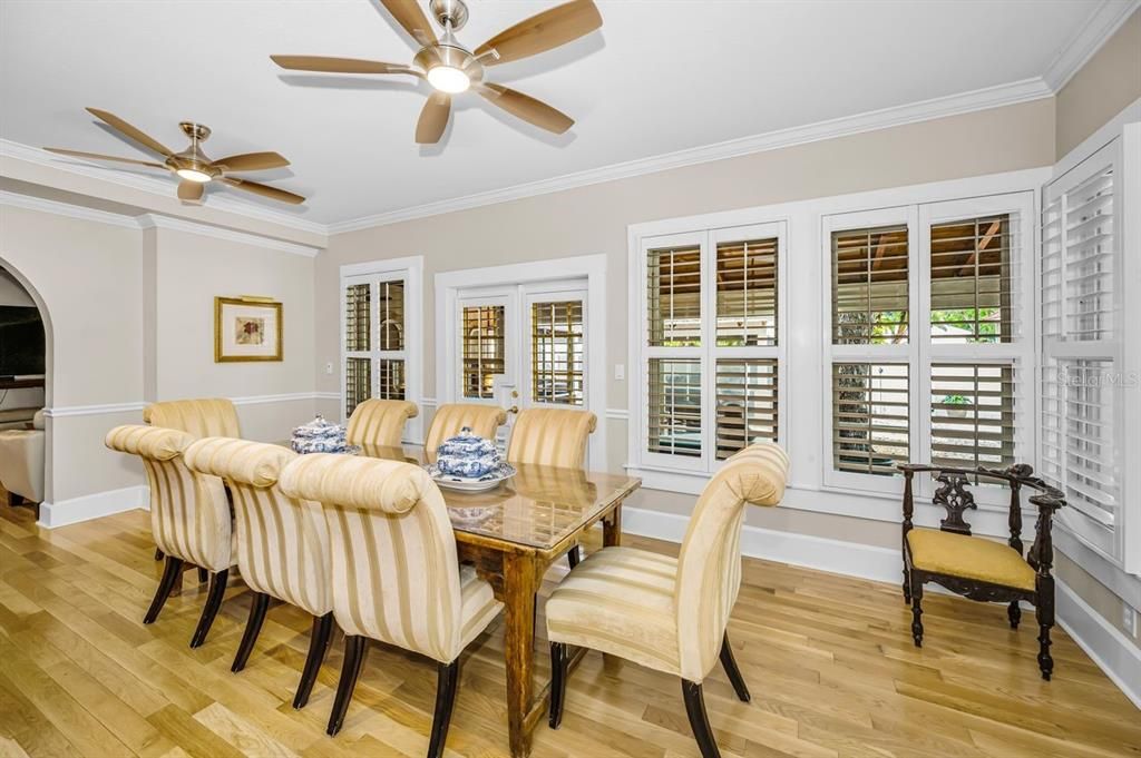 For Sale: $2,788,000 (6 beds, 5 baths, 4608 Square Feet)