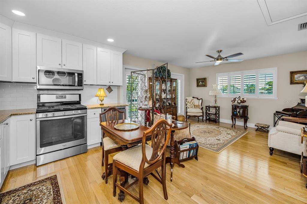 For Sale: $2,788,000 (6 beds, 5 baths, 4608 Square Feet)