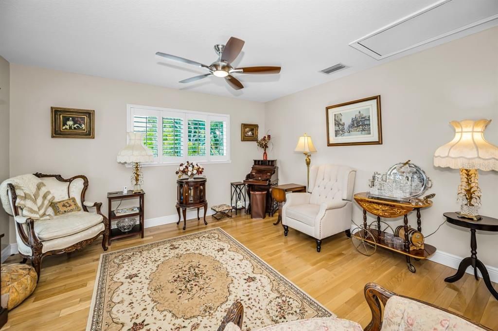 For Sale: $2,788,000 (6 beds, 5 baths, 4608 Square Feet)