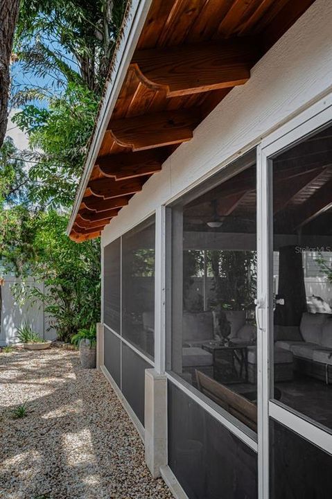 For Sale: $2,788,000 (6 beds, 5 baths, 4608 Square Feet)