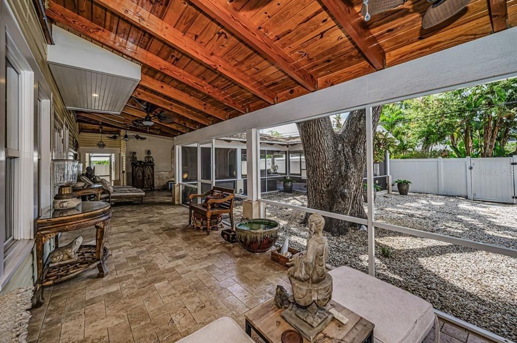For Sale: $2,788,000 (6 beds, 5 baths, 4608 Square Feet)