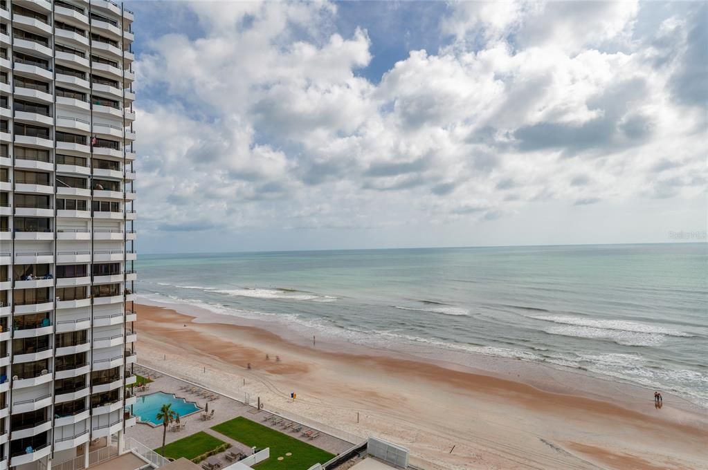 For Sale: $174,900 (1 beds, 1 baths, 665 Square Feet)