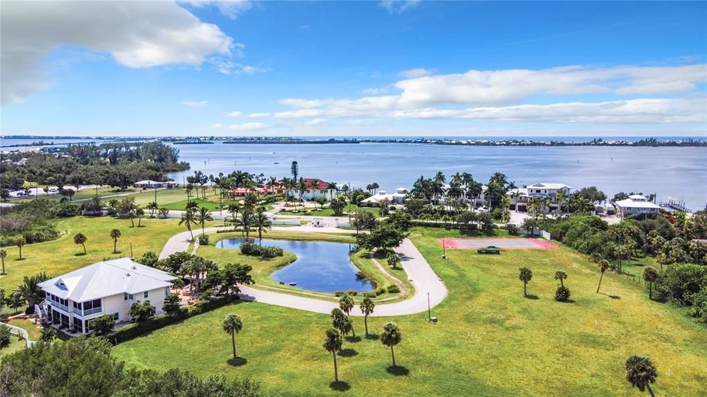 For Sale: $385,000 (0.94 acres)