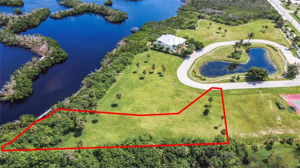 For Sale: $385,000 (0.94 acres)