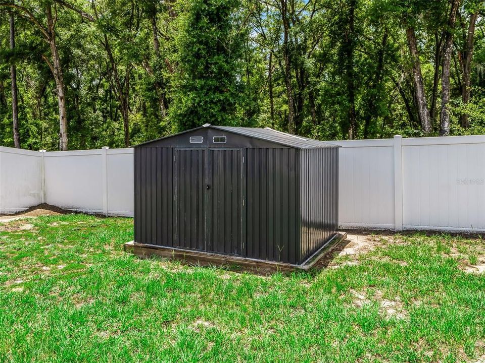 For Sale: $250,000 (3 beds, 2 baths, 1332 Square Feet)