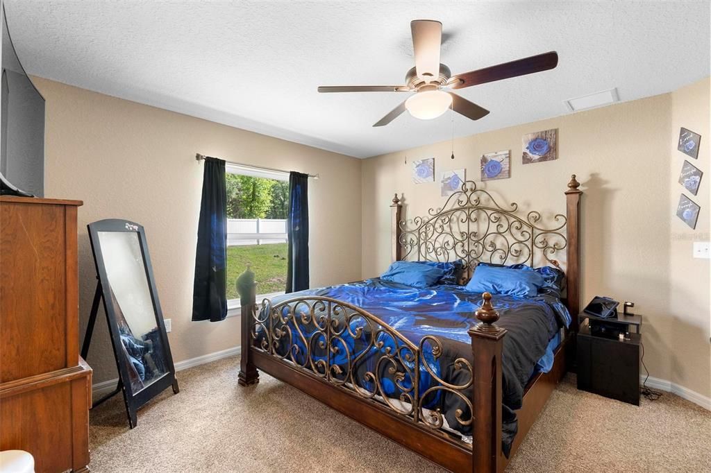 For Sale: $250,000 (3 beds, 2 baths, 1332 Square Feet)