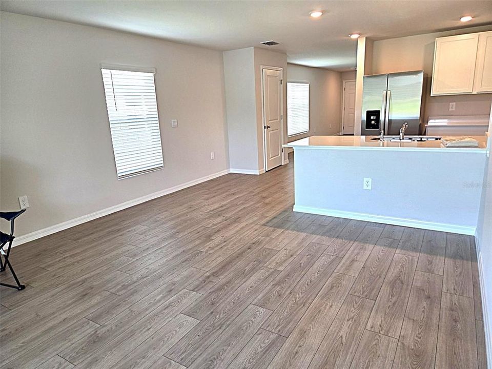 For Rent: $2,450 (3 beds, 2 baths, 1504 Square Feet)