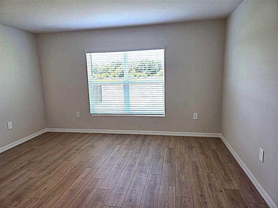 For Rent: $2,450 (3 beds, 2 baths, 1504 Square Feet)