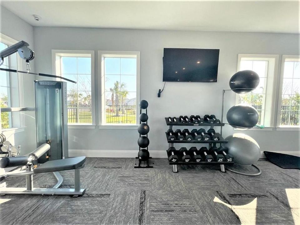 For Rent: $2,450 (3 beds, 2 baths, 1504 Square Feet)