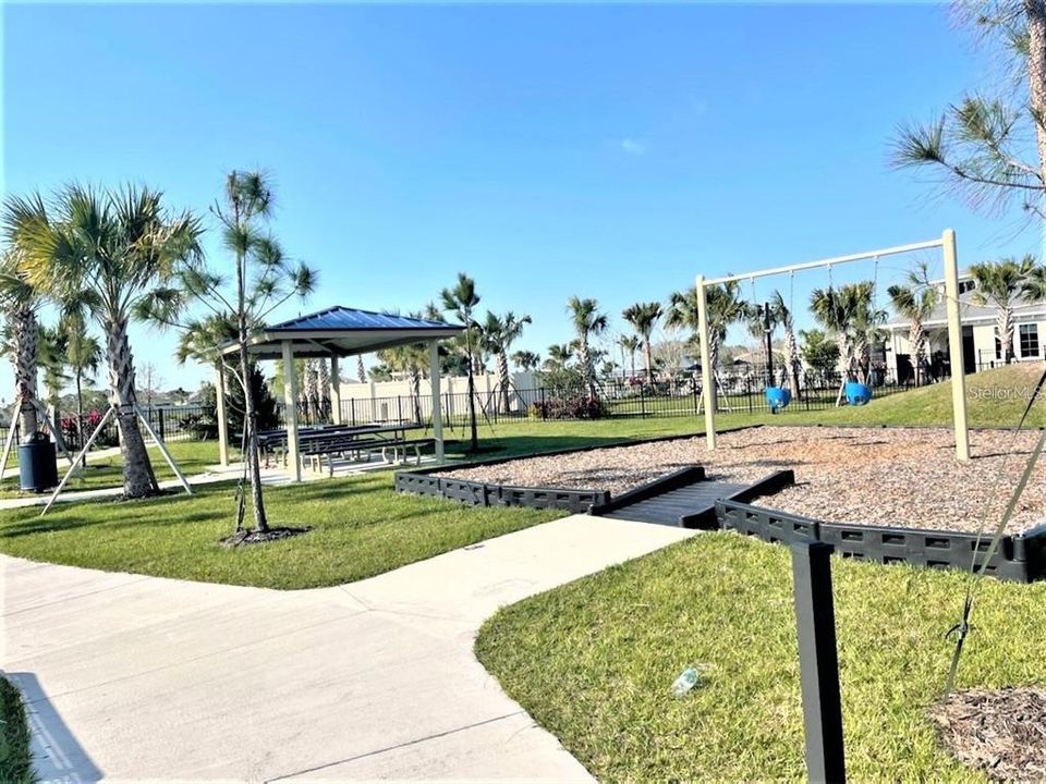 For Rent: $2,450 (3 beds, 2 baths, 1504 Square Feet)