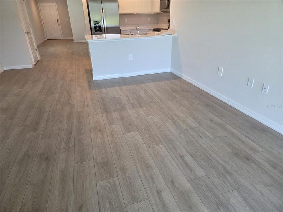 For Rent: $2,450 (3 beds, 2 baths, 1504 Square Feet)