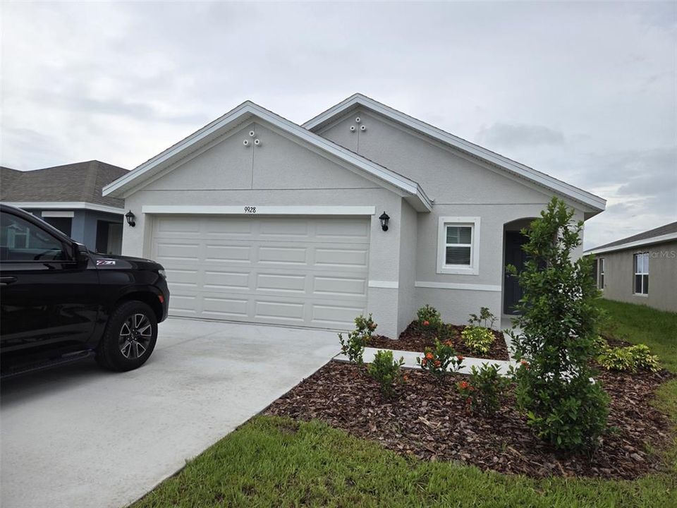 For Rent: $2,450 (3 beds, 2 baths, 1504 Square Feet)