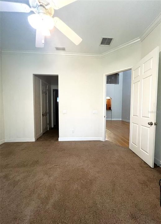For Sale: $375,000 (3 beds, 2 baths, 2348 Square Feet)