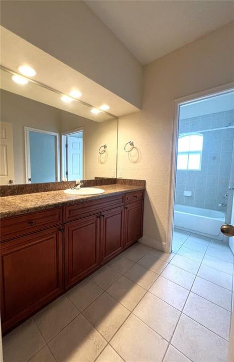 For Sale: $375,000 (3 beds, 2 baths, 2348 Square Feet)
