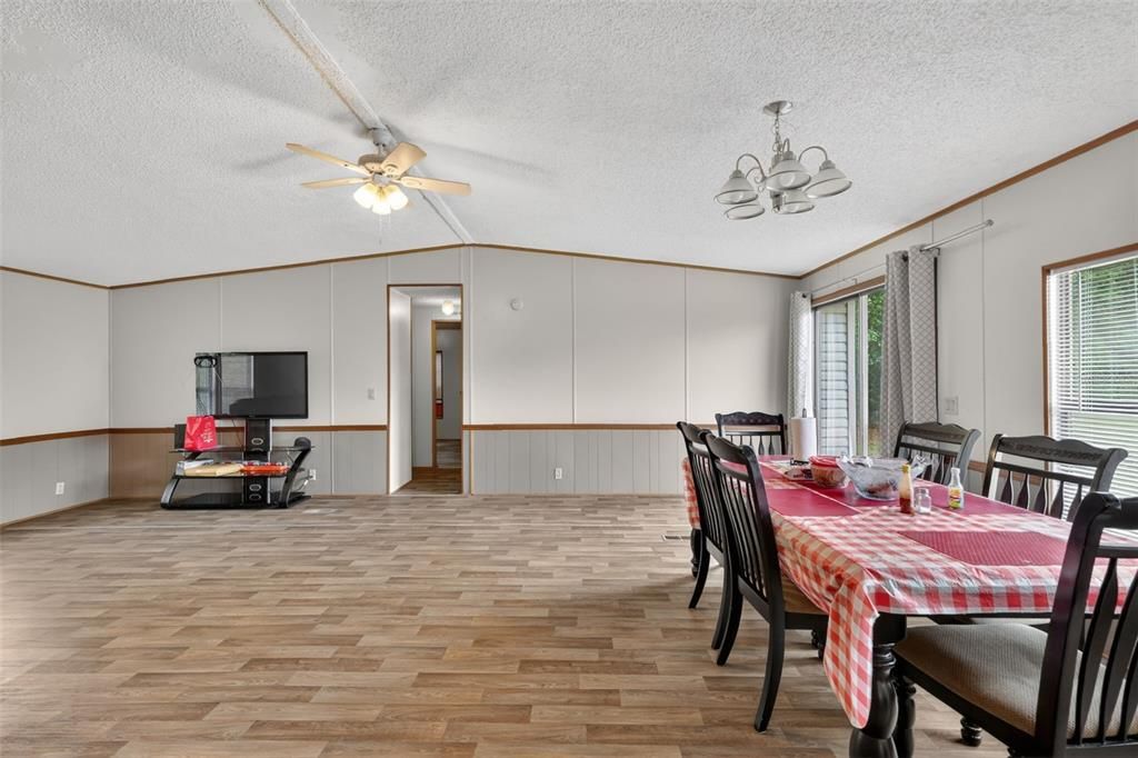For Sale: $599,000 (0 beds, 0 baths, 1674 Square Feet)