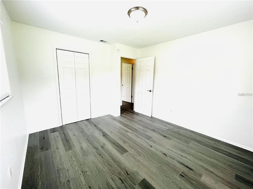 For Rent: $1,660 (3 beds, 1 baths, 1064 Square Feet)