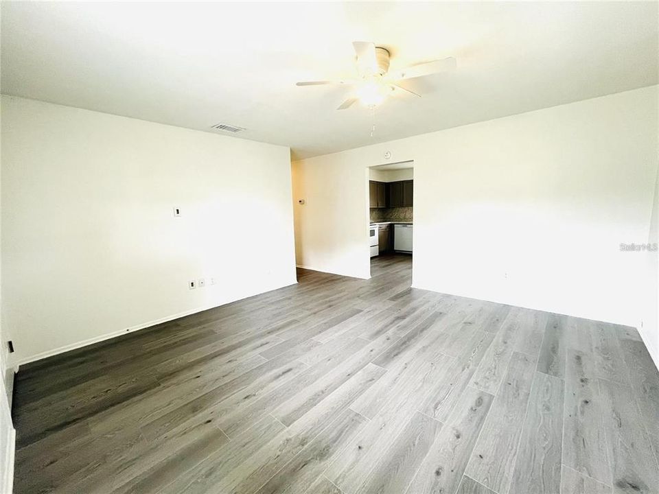For Rent: $1,660 (3 beds, 1 baths, 1064 Square Feet)