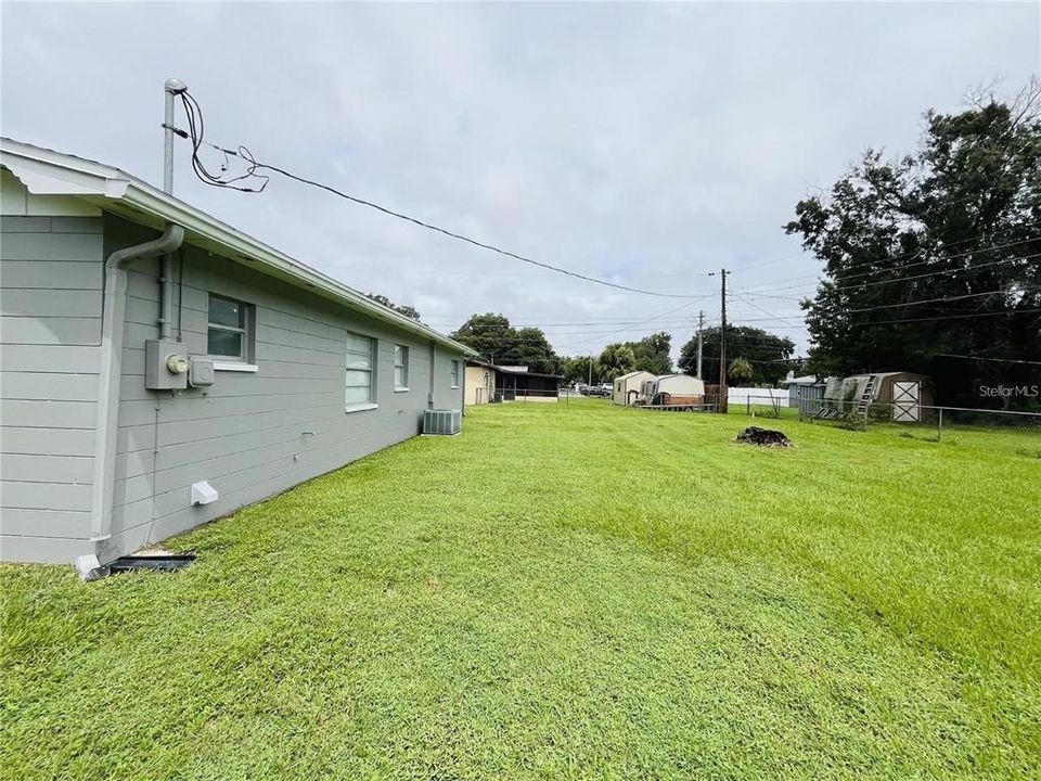 For Rent: $1,660 (3 beds, 1 baths, 1064 Square Feet)