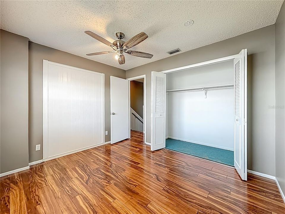 For Sale: $255,000 (3 beds, 2 baths, 1335 Square Feet)