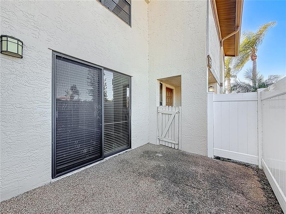 For Sale: $255,000 (3 beds, 2 baths, 1335 Square Feet)