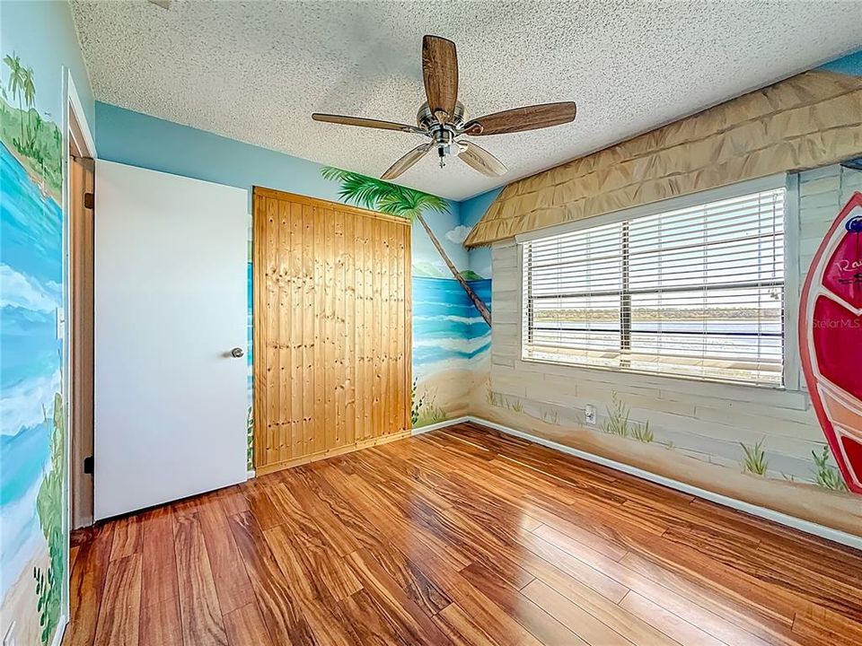 For Sale: $255,000 (3 beds, 2 baths, 1335 Square Feet)