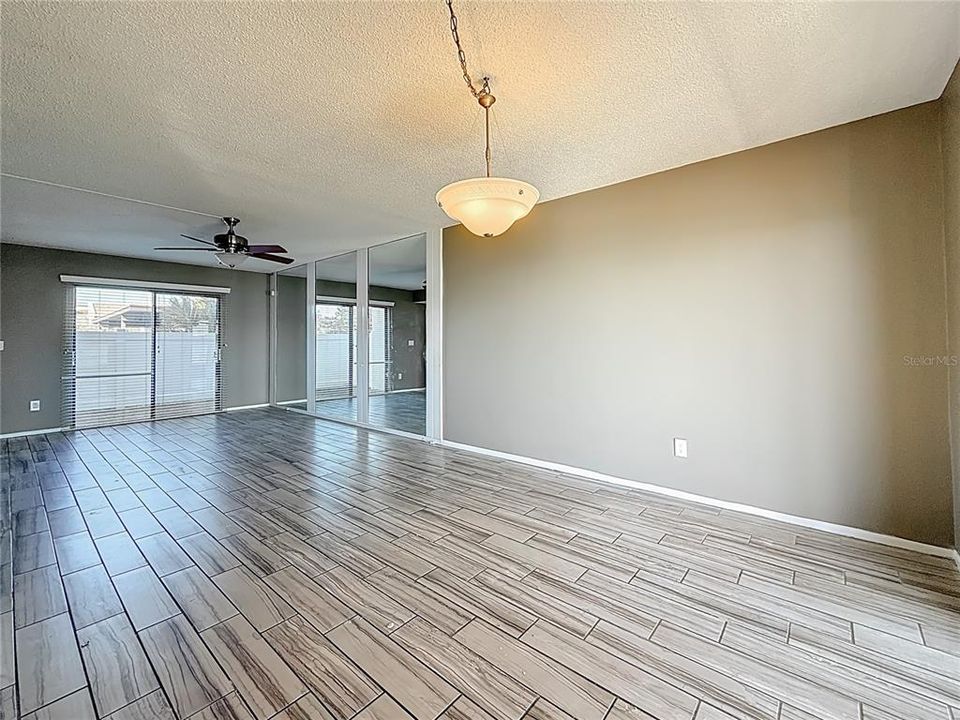 For Sale: $255,000 (3 beds, 2 baths, 1335 Square Feet)