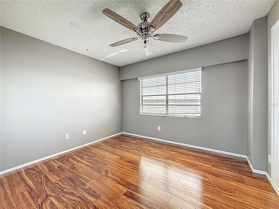 For Sale: $255,000 (3 beds, 2 baths, 1335 Square Feet)
