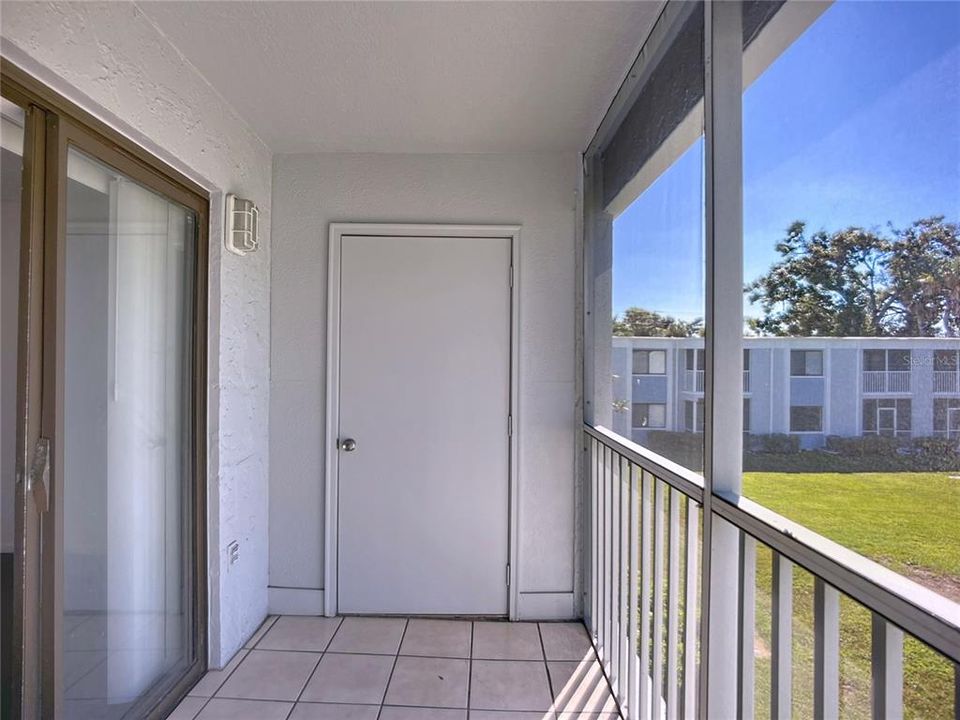 For Sale: $159,000 (2 beds, 1 baths, 960 Square Feet)