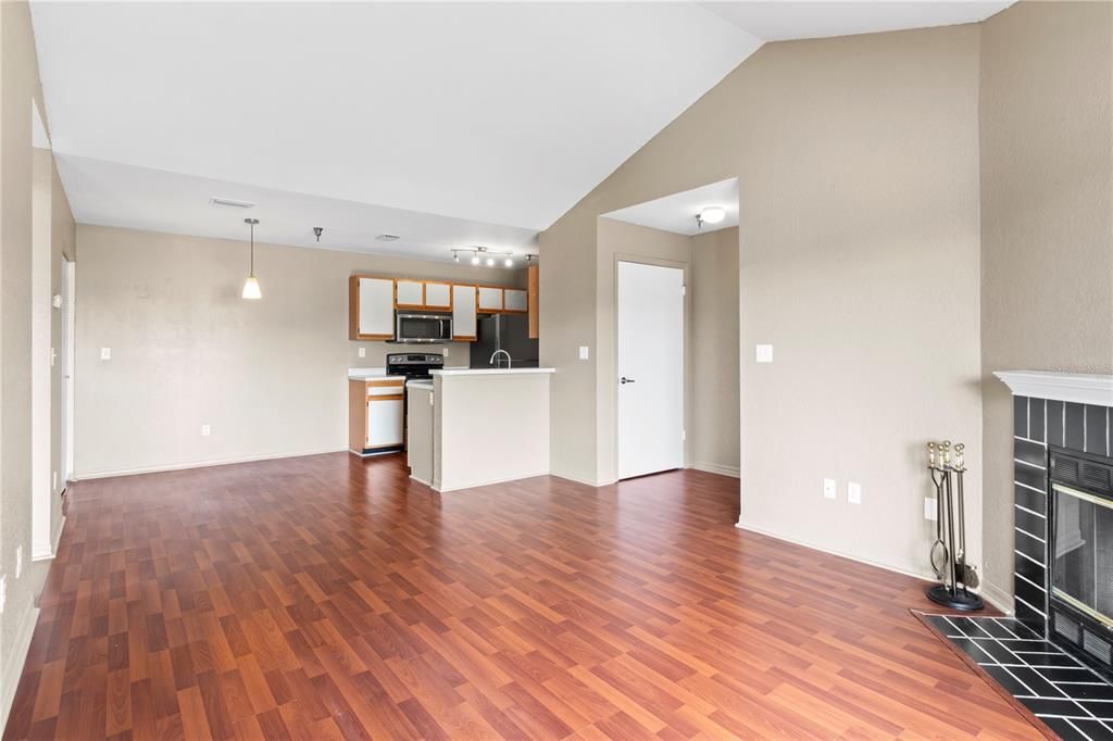 En Venta: $117,500 (1 camas, 1 baños, 742 Pies cuadrados)