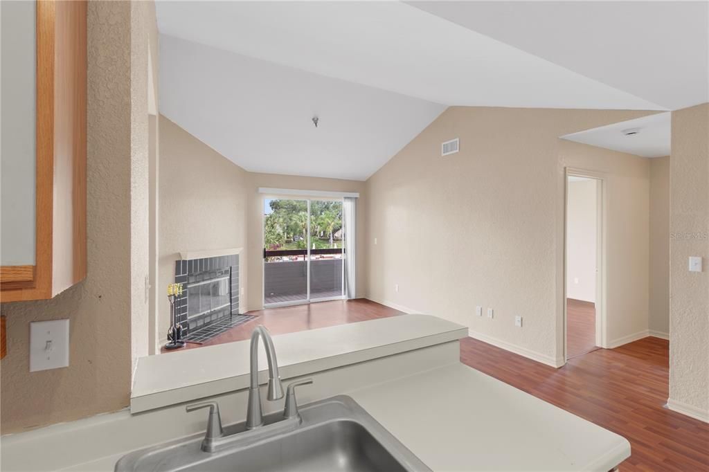 En Venta: $117,500 (1 camas, 1 baños, 742 Pies cuadrados)