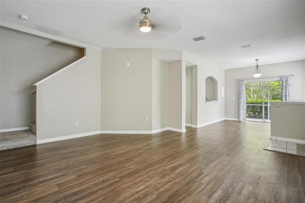 For Rent: $2,200 (3 beds, 2 baths, 1364 Square Feet)