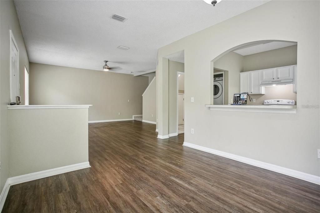 For Rent: $2,200 (3 beds, 2 baths, 1364 Square Feet)