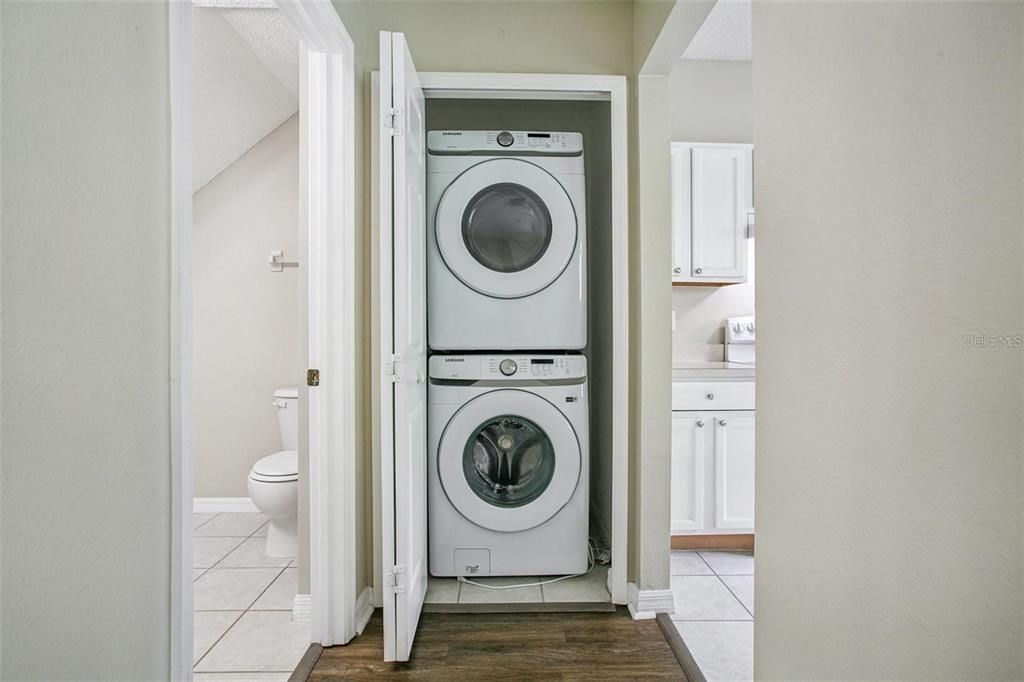 For Rent: $2,200 (3 beds, 2 baths, 1364 Square Feet)