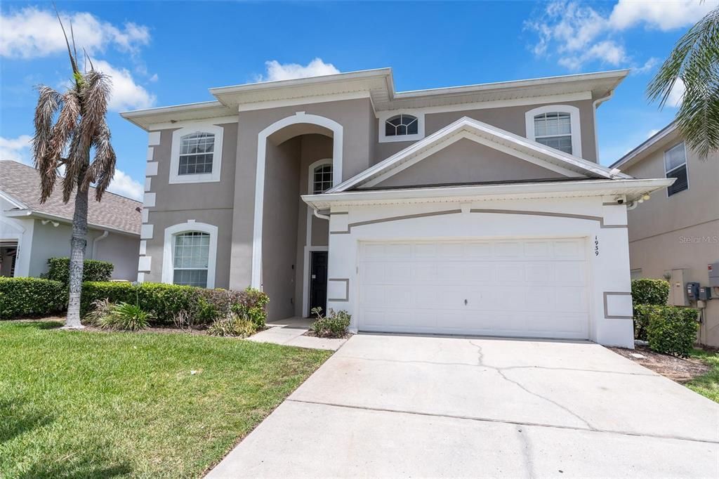 Active With Contract: $548,900 (7 beds, 4 baths, 3224 Square Feet)