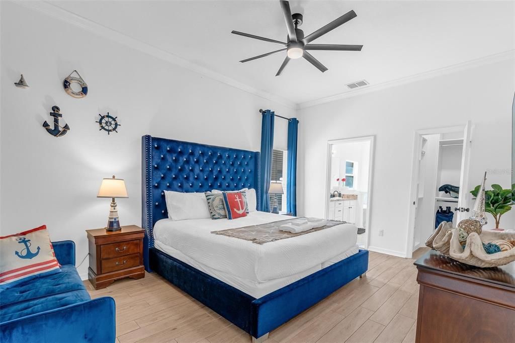 Active With Contract: $548,900 (7 beds, 4 baths, 3224 Square Feet)